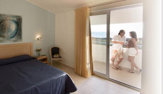 Parco Della Rocca Hotel Punta Braccetto Bagian luar foto